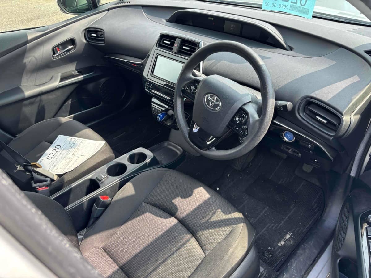 2019 Toyota Prius photo 8