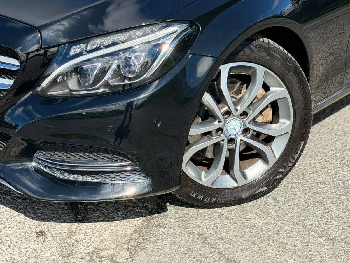 2015 Mercedes-Benz C 200 photo 23