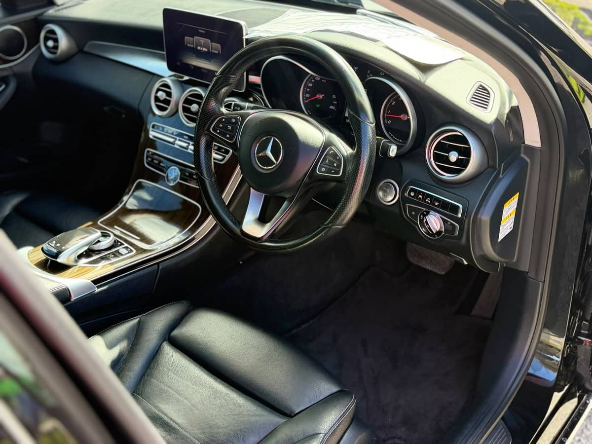 2015 Mercedes-Benz C 200 photo 12