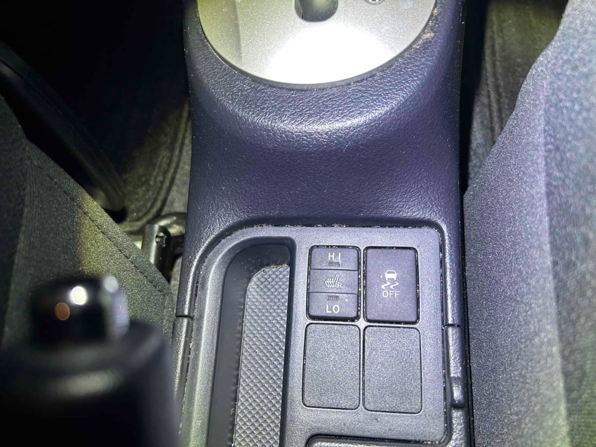 2016 Toyota Vitz photo 10