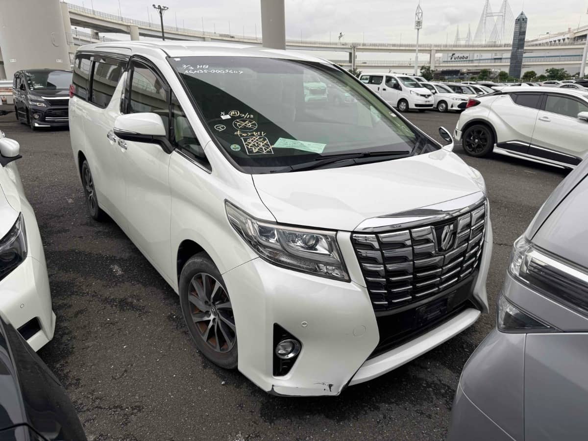 2015 Toyota Alphard