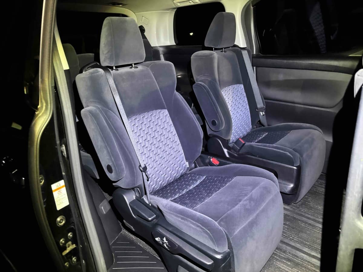 2017 Toyota Vellfire photo 6