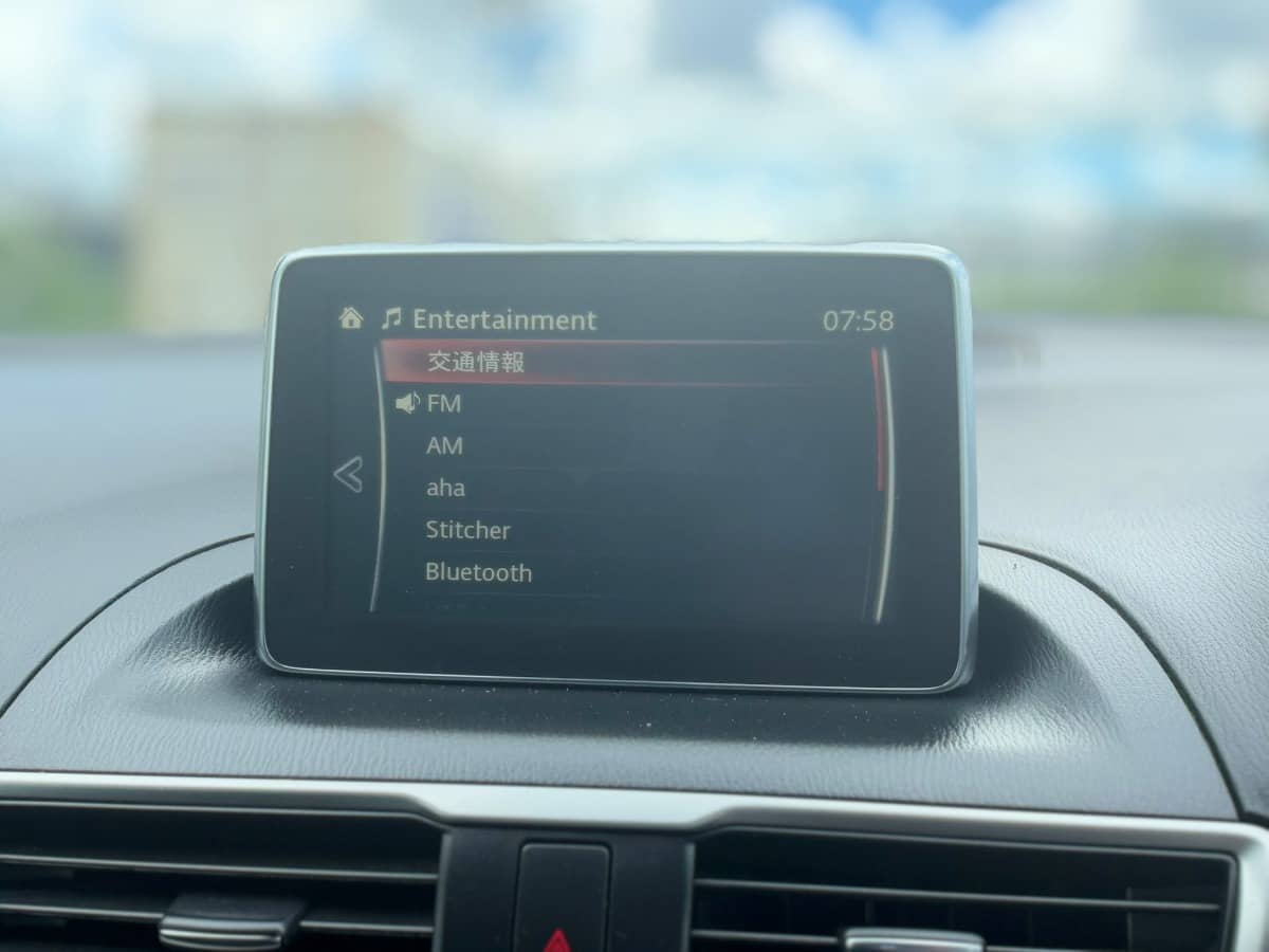 2016 Mazda Axela photo 9