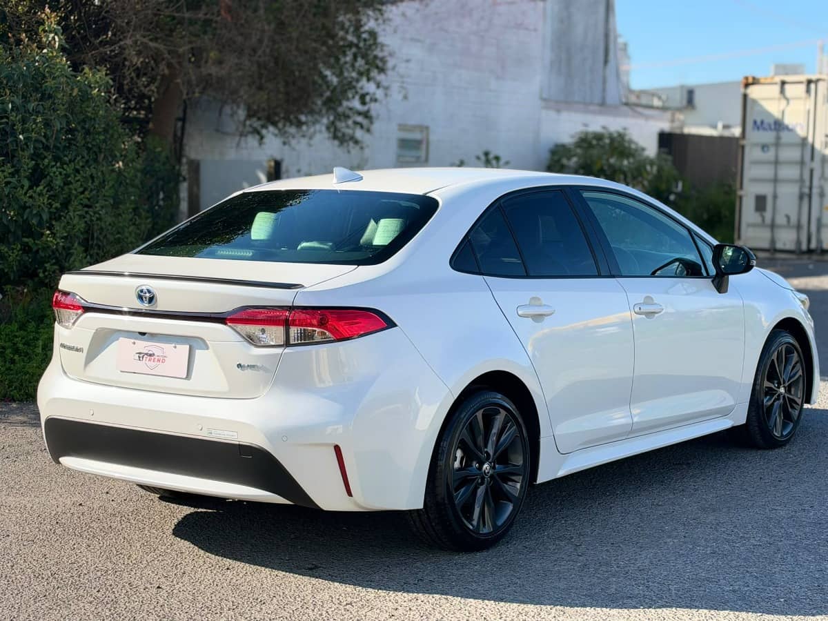 2024 Toyota Corolla photo 5
