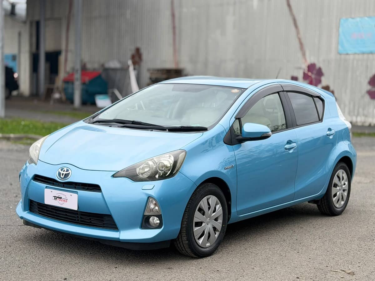 2012 Toyota Aqua photo 6