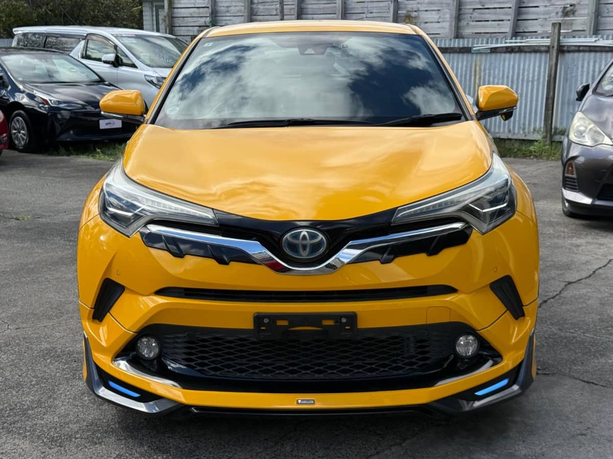 2017 Toyota C-HR photo 5
