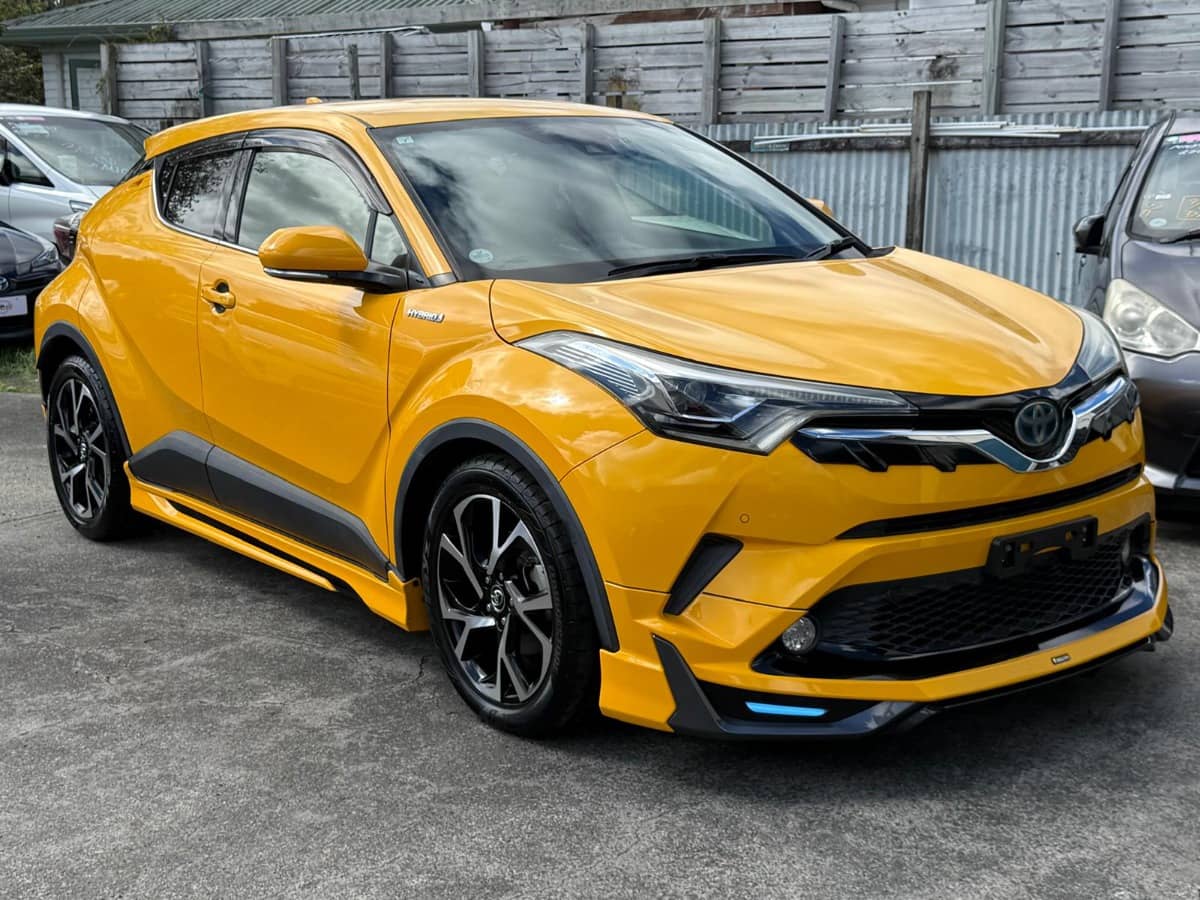 2017 Toyota C-HR photo 6