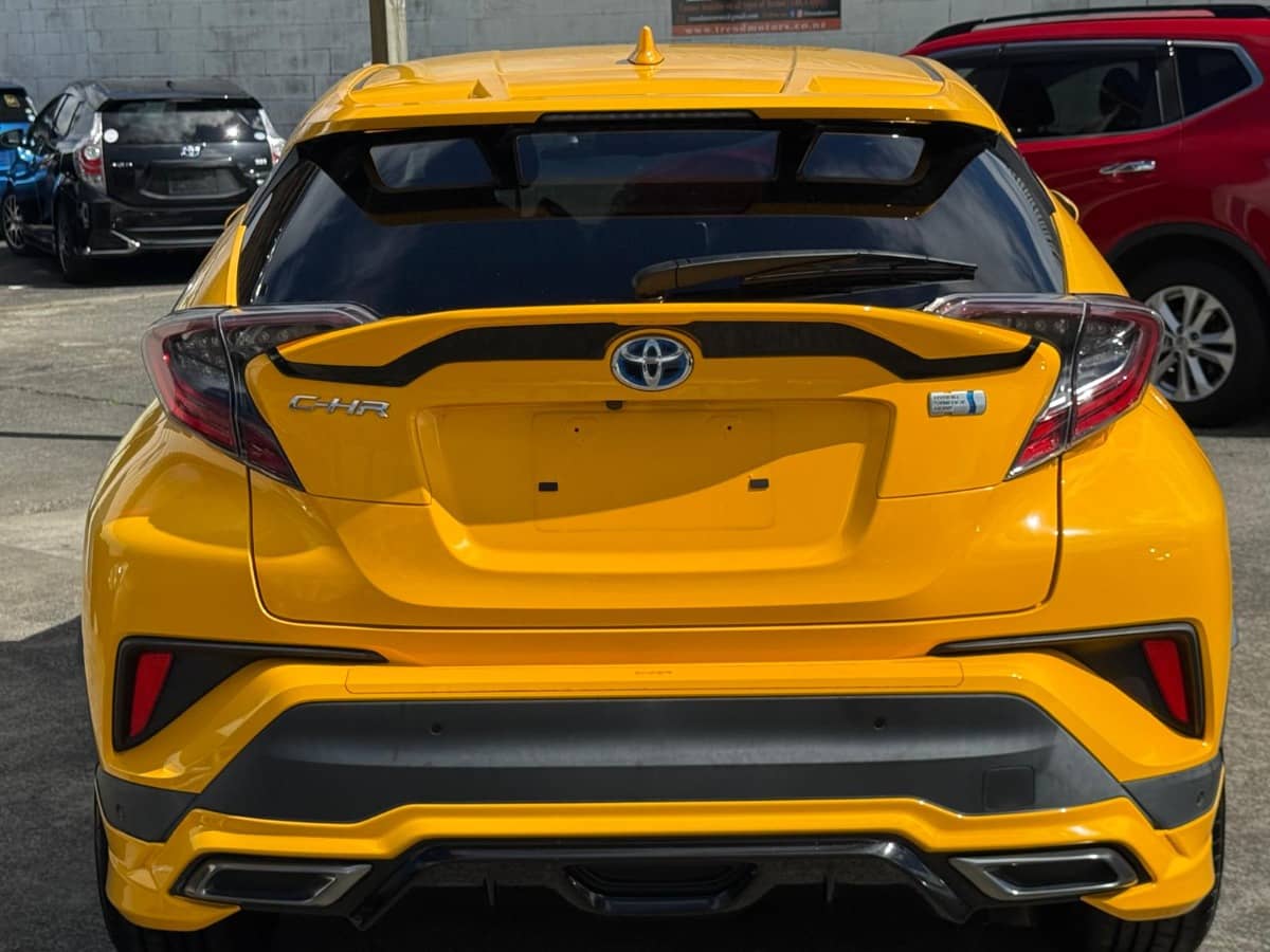 2017 Toyota C-HR photo 7