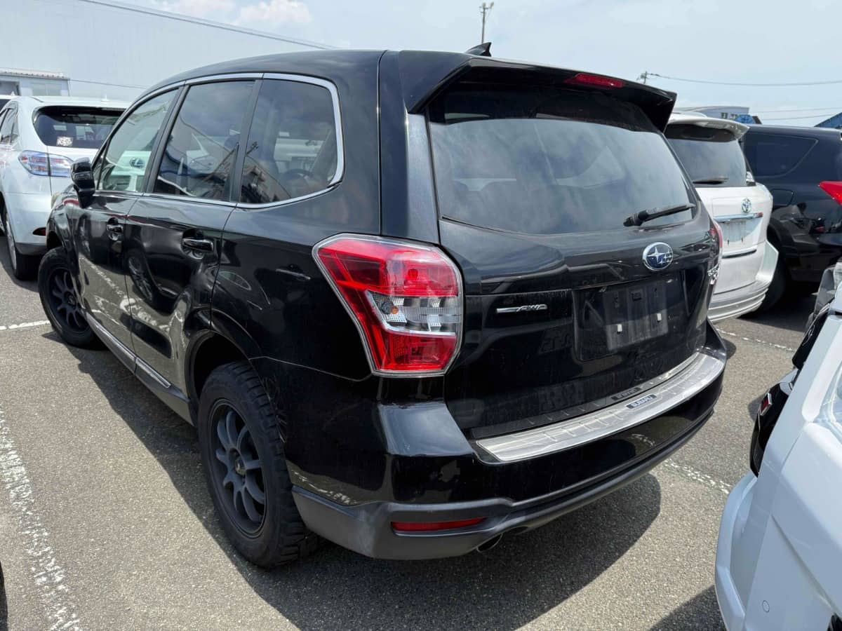 2013 Subaru Forester photo 2