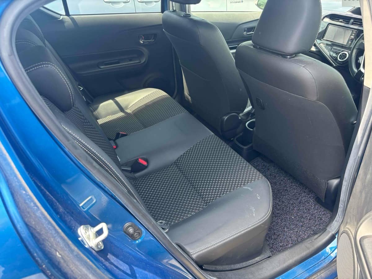 2017 Toyota Aqua photo 7
