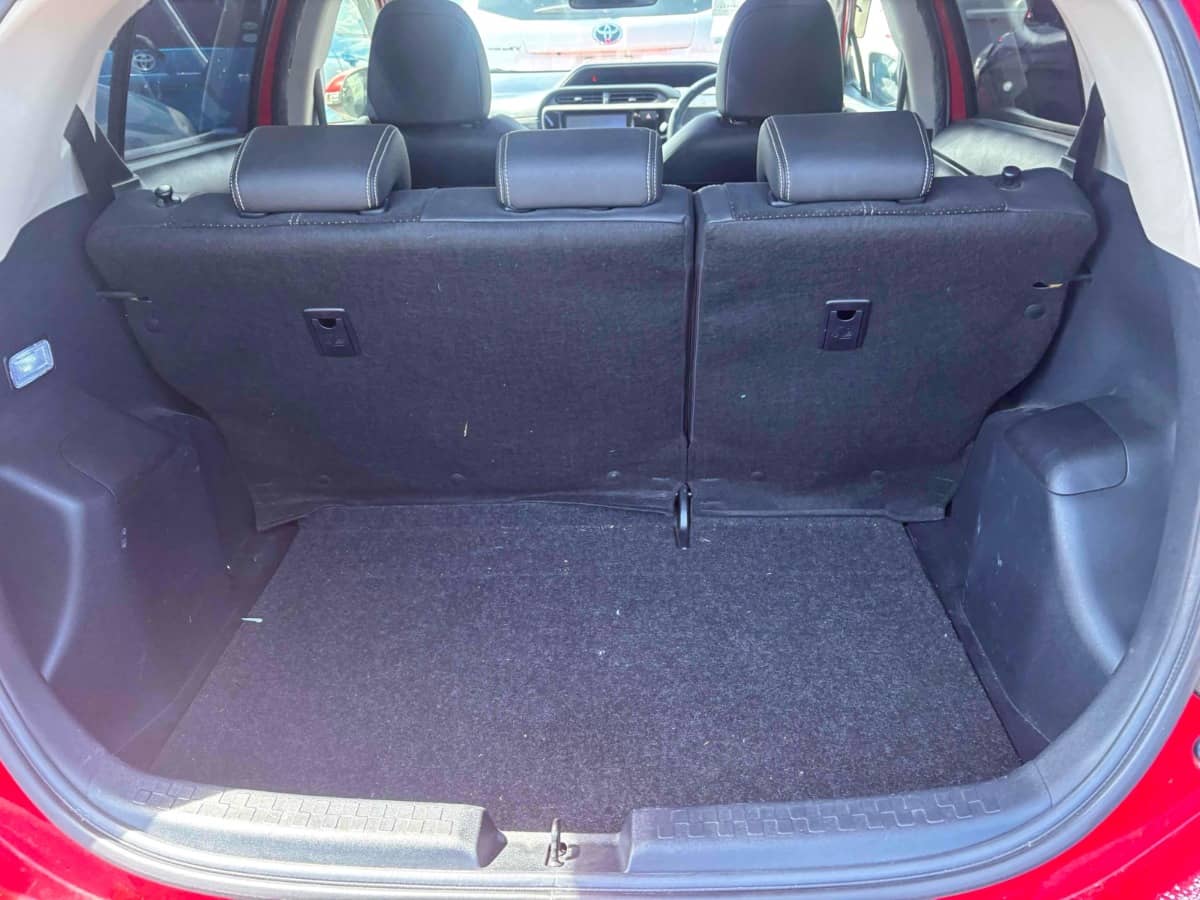 2015 Toyota Aqua photo 5