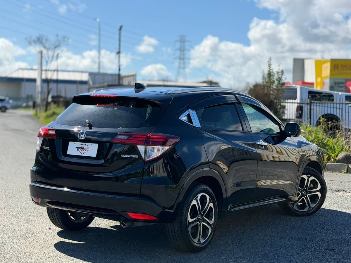 2016 Honda Vezel photo 2