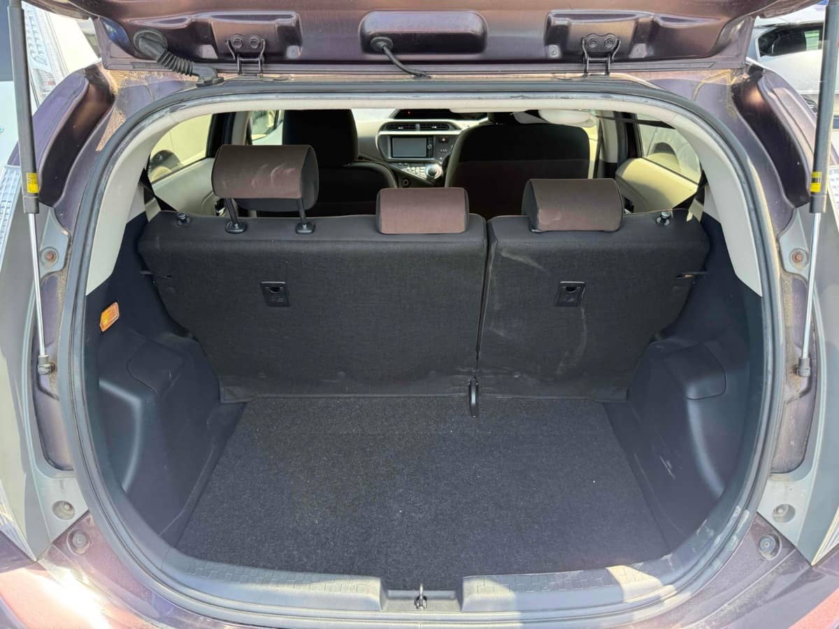 2013 Toyota Aqua photo 6