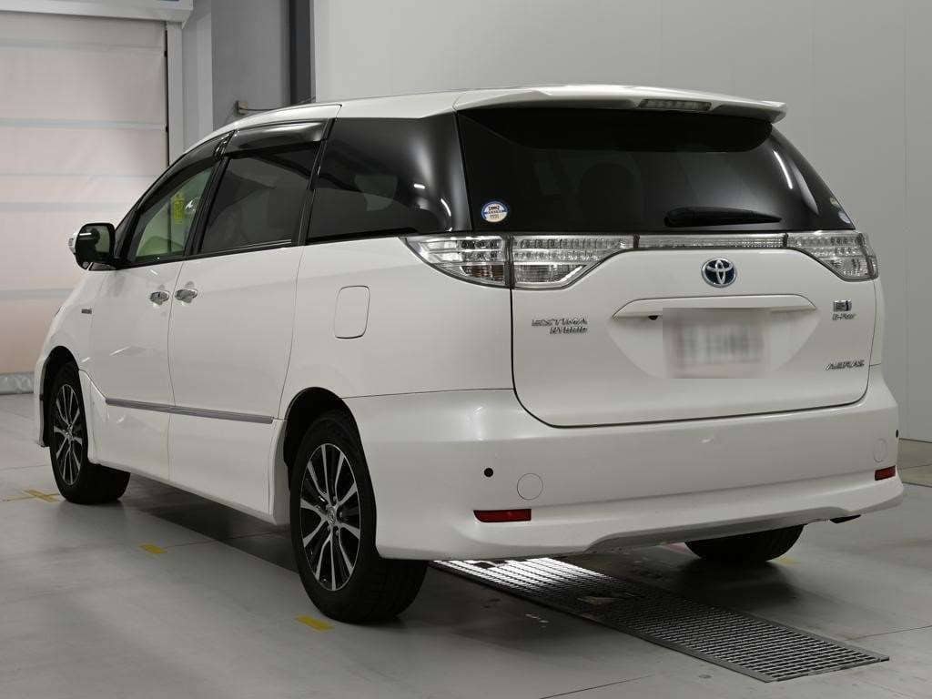 2015 Toyota Estima photo 7