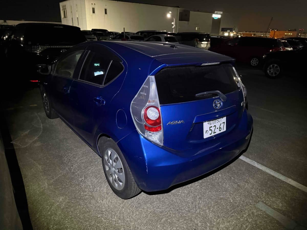 2014 Toyota Aqua photo 4