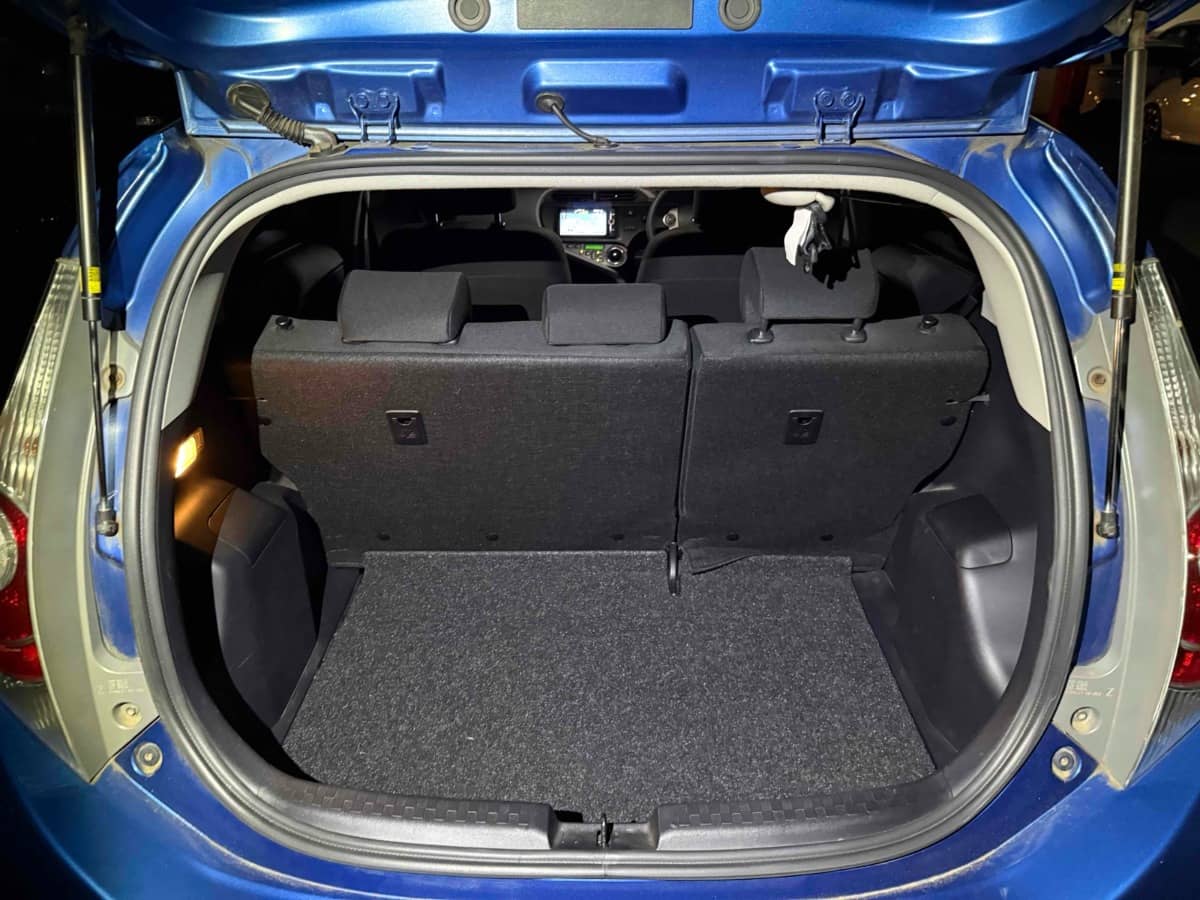 2014 Toyota Aqua photo 7