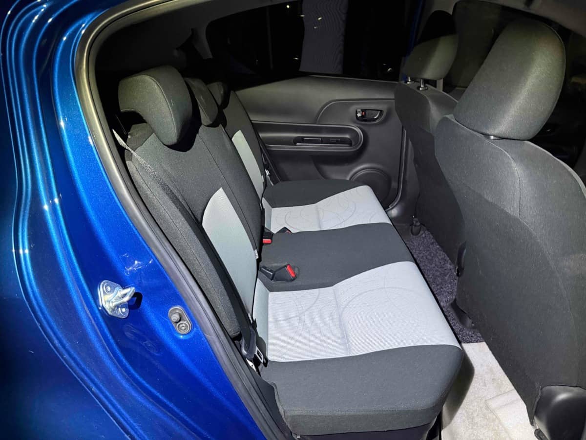 2014 Toyota Aqua photo 6