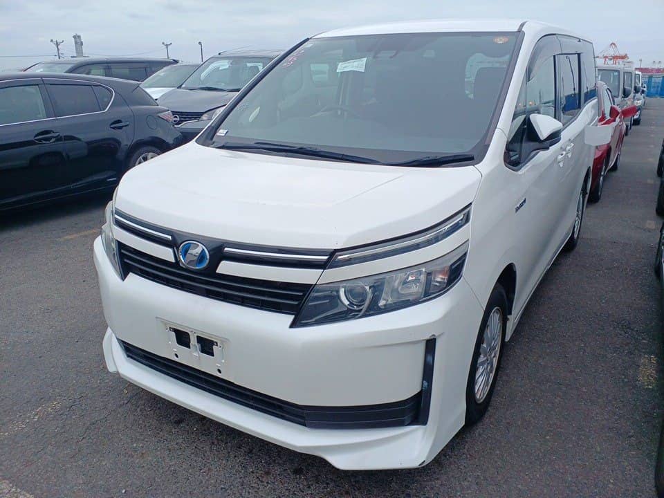 2017 Toyota Voxy