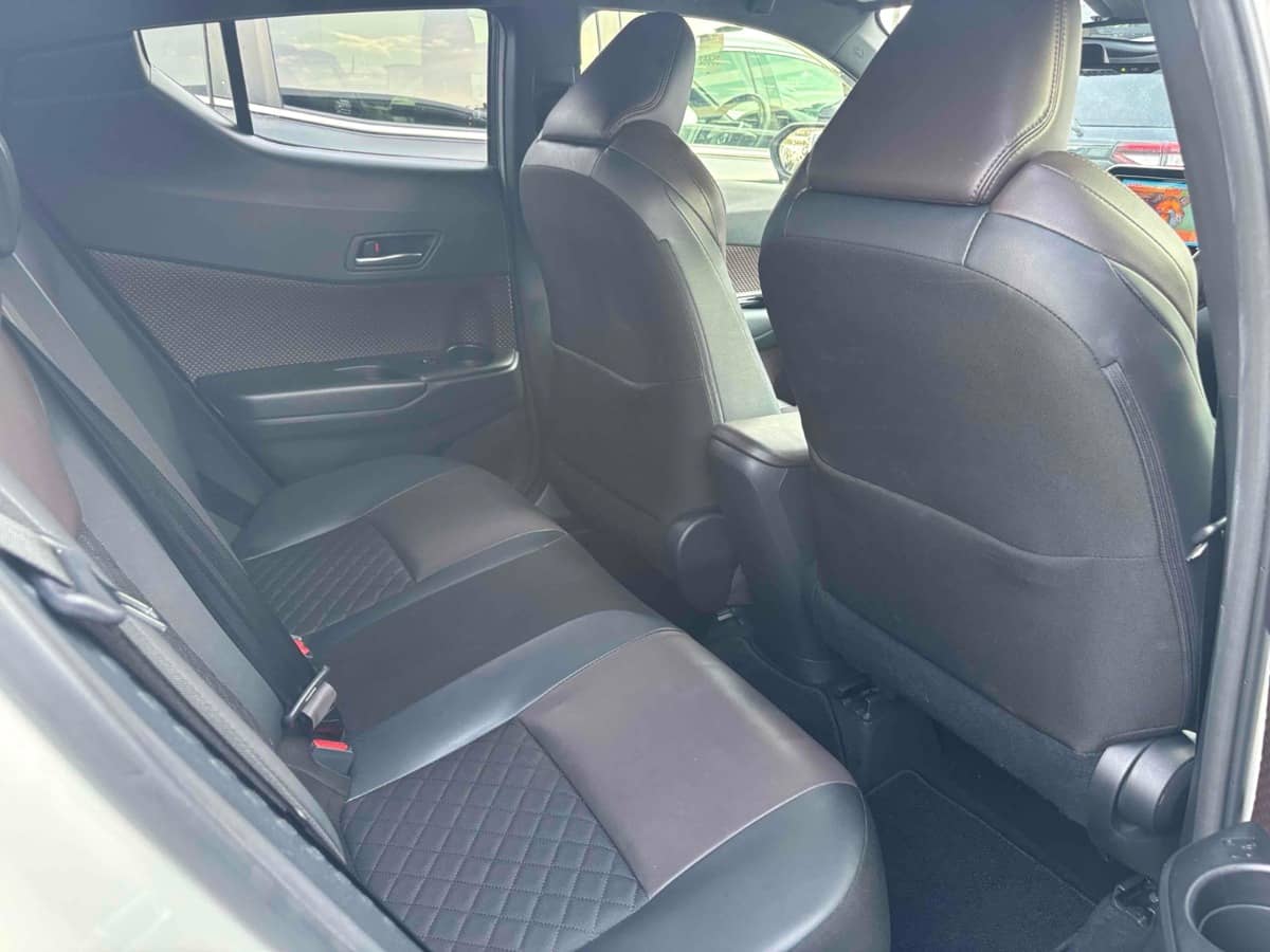 2019 Toyota C-HR photo 9