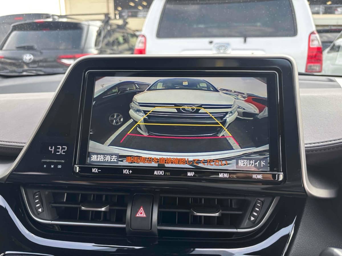 2019 Toyota C-HR photo 10