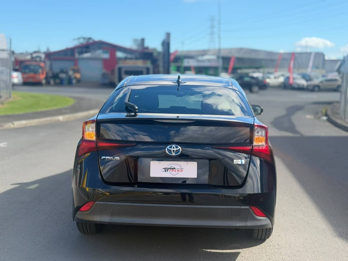 2019 Toyota Prius photo 6