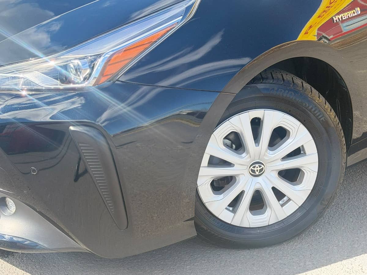 2019 Toyota Prius photo 18