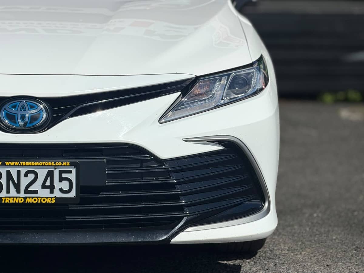 2023 Toyota Camry photo 5