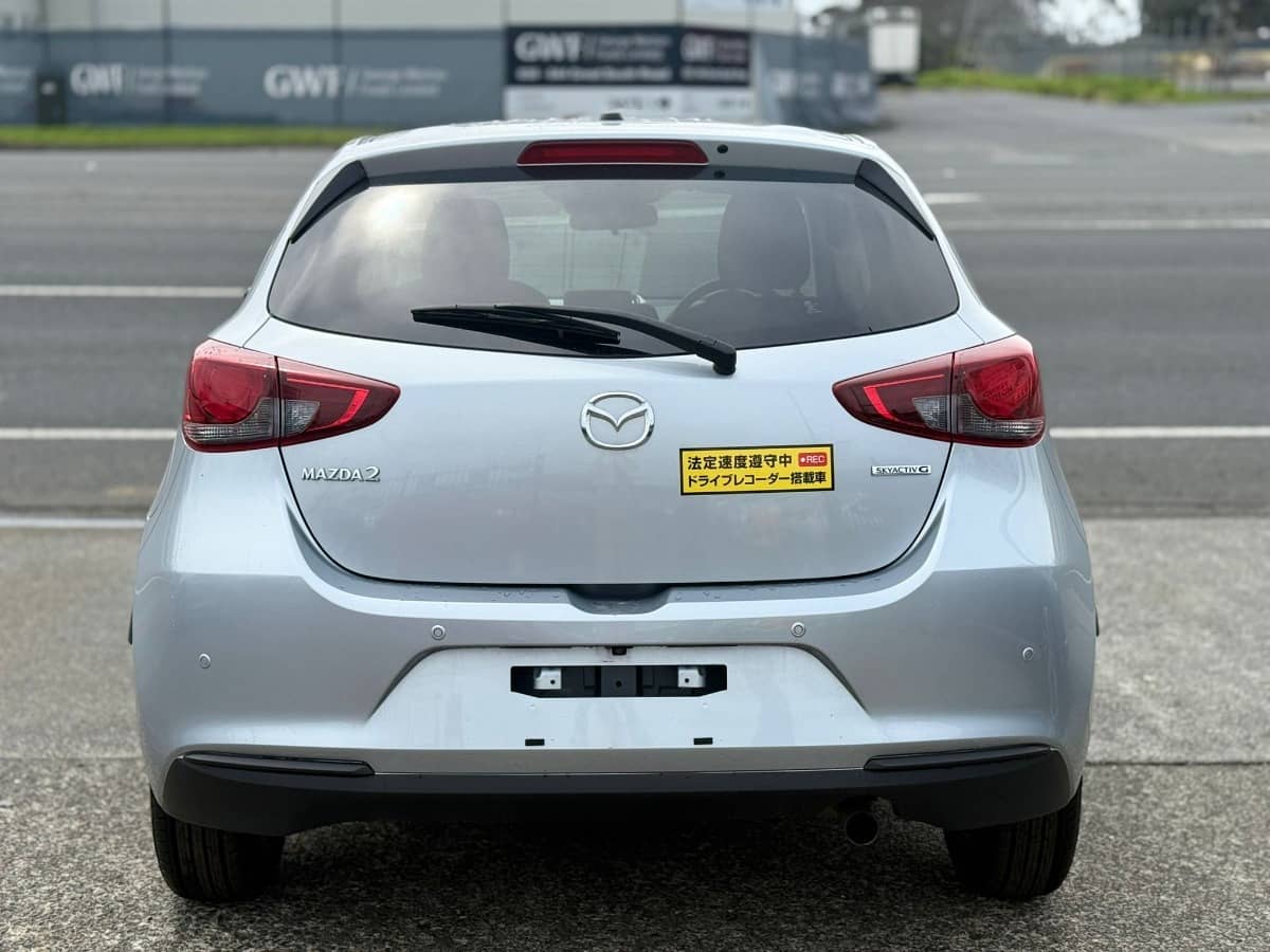 2020 Mazda Demio photo 8