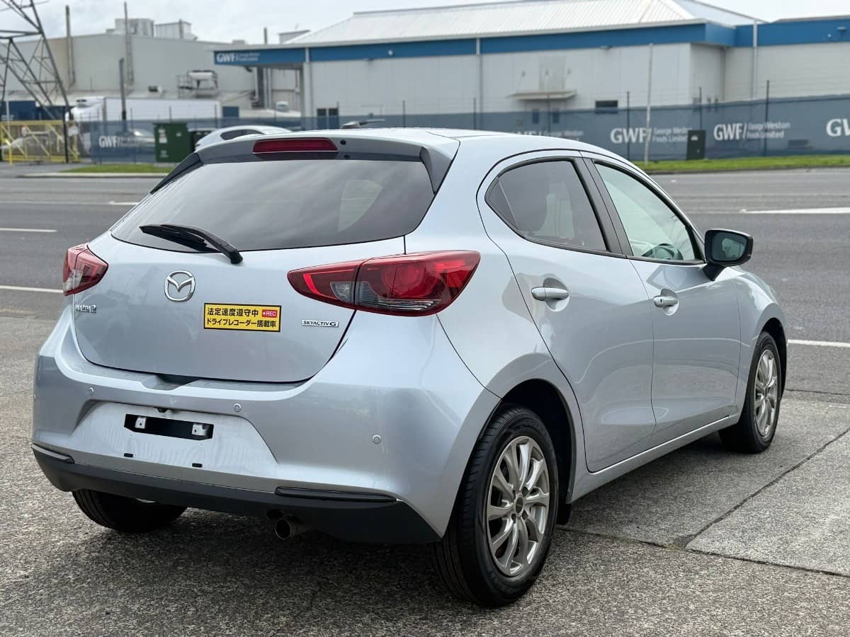 2020 Mazda Demio photo 7